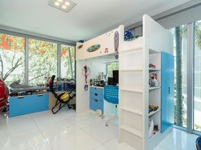 2950 NE 188th St 202, Aventura FL 33180