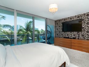 2950 NE 188th St 202, Aventura FL 33180