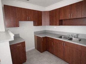 4122 NW 11th Pl, Miami FL 33127