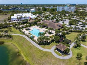 1083 Eucalyptus Dr, Hollywood FL 33021