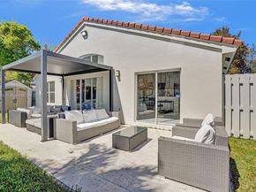 3380 SW 50th St, Hollywood FL 33312
