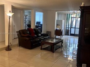 3680 Inverrary Dr 1T, Lauderhill FL 33319