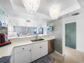 400 S Pointe Dr 2208, Miami Beach FL 33139