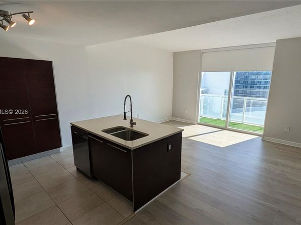 1900 N Bayshore Dr 4007, Miami FL 33132