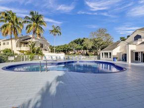 3457 NW 44th St 104, Oakland Park FL 33309