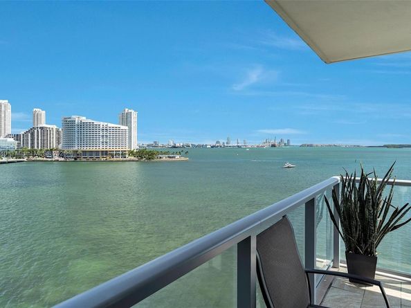 1155 Brickell Bay Dr 710, Miami FL 33131