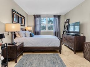1155 Brickell Bay Dr 710, Miami FL 33131