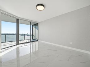 700 NE 24TH St 4801, Miami FL 33137