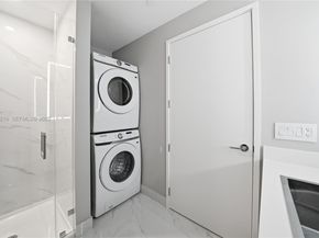 700 NE 24TH St 4801, Miami FL 33137