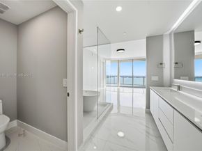 700 NE 24TH St 4801, Miami FL 33137