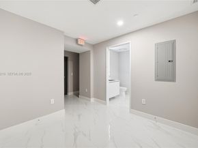 700 NE 24TH St 4801, Miami FL 33137