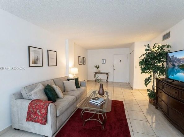 701 Three Islands Blvd 103, Hallandale Beach FL 33009