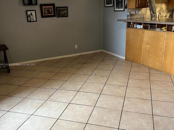 3057 Coral Springs Dr 102, Coral Springs FL 33065