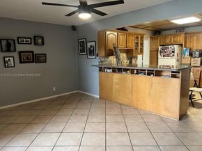 3057 Coral Springs Dr 102, Coral Springs FL 33065