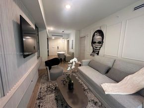 4220 Laguna St 308, Coral Gables FL 33146