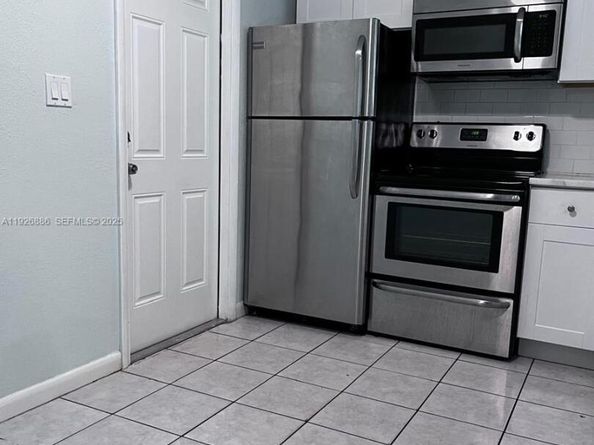 1533 NW 2nd Ave, Fort Lauderdale FL 33311