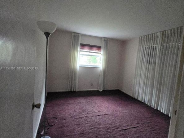 1131 NW 43rd Ave, Lauderhill FL 33313