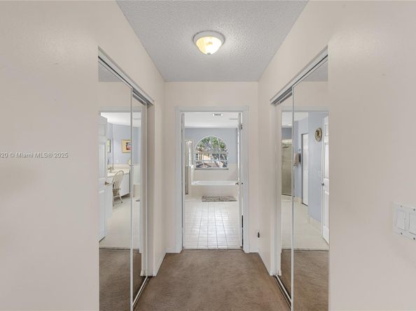 1071 NW 184th Ter, Pembroke Pines FL 33029