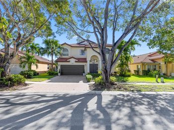 1071 NW 184th Ter