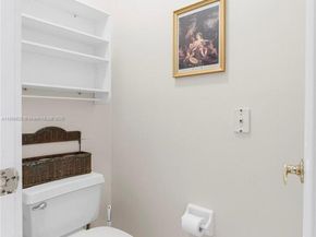 1071 NW 184th Ter, Pembroke Pines FL 33029