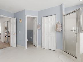 1071 NW 184th Ter, Pembroke Pines FL 33029
