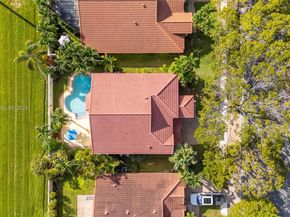 1071 NW 184th Ter, Pembroke Pines FL 33029