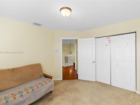 1071 NW 184th Ter, Pembroke Pines FL 33029