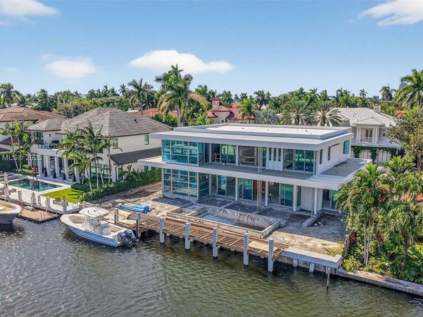 430 Royal Plaza Dr, Fort Lauderdale FL 33301