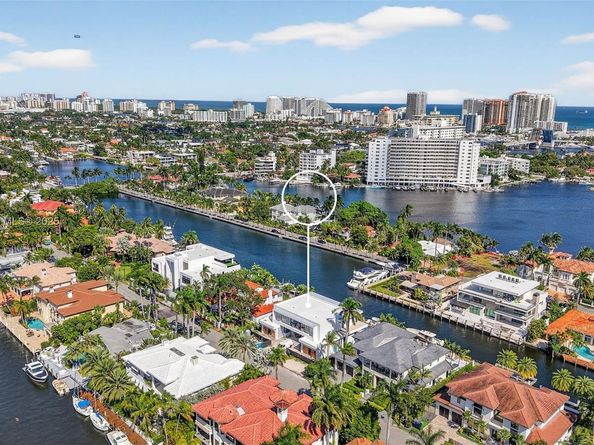 430 Royal Plaza Dr, Fort Lauderdale FL 33301