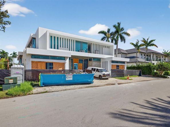 430 Royal Plaza Dr, Fort Lauderdale FL 33301