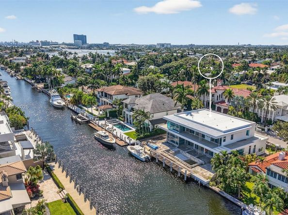 430 Royal Plaza Dr, Fort Lauderdale FL 33301