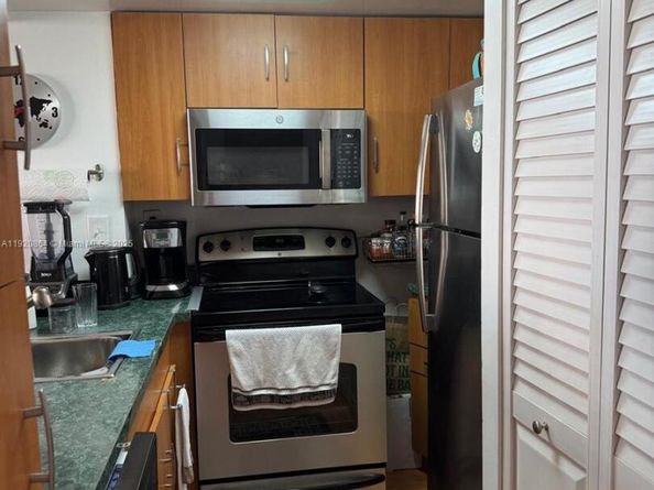 540 Brickell Key Dr 910, Miami FL 33131