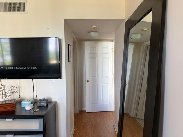 540 Brickell Key Dr 910, Miami FL 33131