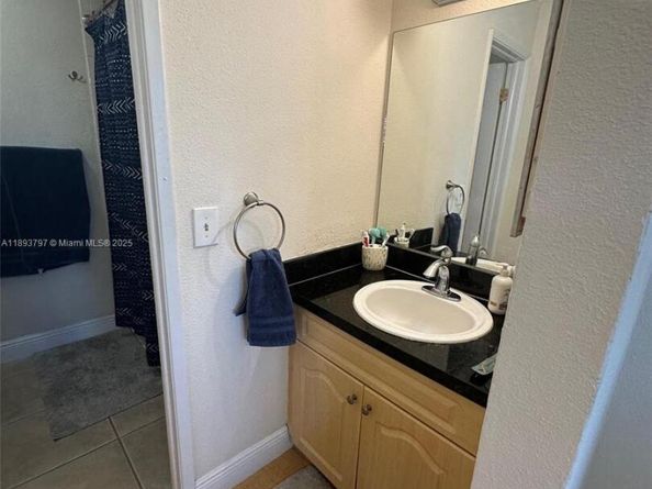 9861 Nob Hill Ct 9861, Sunrise FL 33351