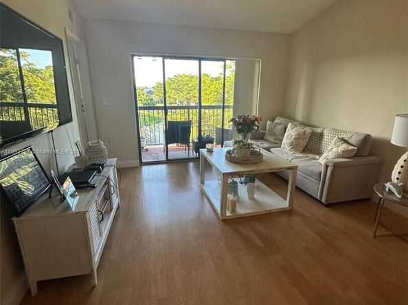 9861 Nob Hill Ct 9861, Sunrise FL 33351