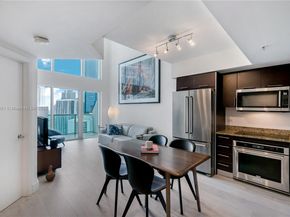 41 SE 5th St 1709, Miami FL 33131