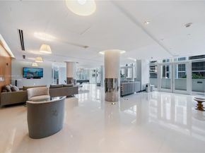 41 SE 5th St 1709, Miami FL 33131