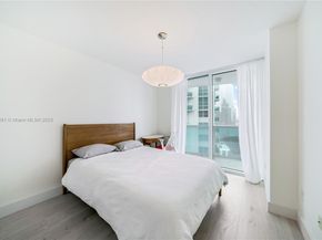 41 SE 5th St 1709, Miami FL 33131