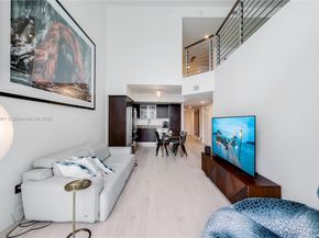 41 SE 5th St 1709, Miami FL 33131