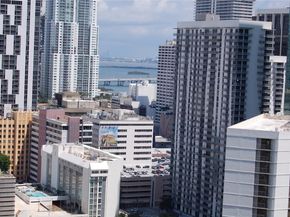 41 SE 5th St 1709, Miami FL 33131