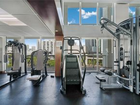 41 SE 5th St 1709, Miami FL 33131