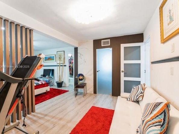 12555 SW 31st St, Miami FL 33175