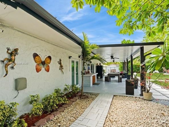 12555 SW 31st St, Miami FL 33175