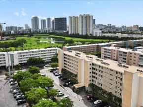 319 NE 14th Ave 201, Hallandale Beach FL 33009
