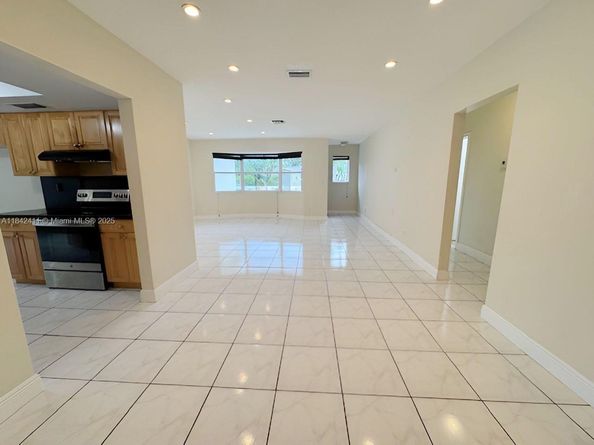 2030 N 54th Ave, Hollywood FL 33021