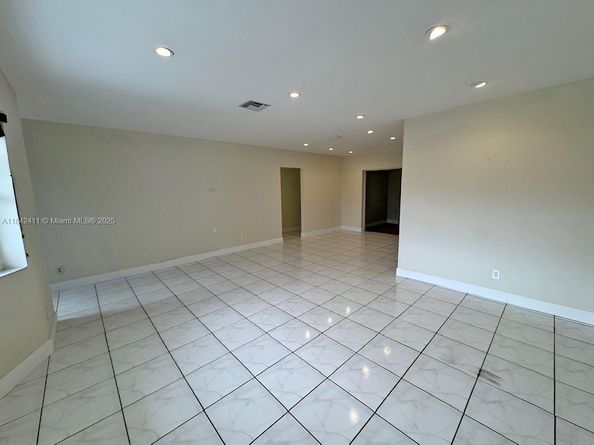 2030 N 54th Ave, Hollywood FL 33021