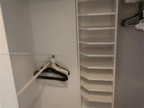 1950 S Ocean Dr 6G, Hallandale Beach FL 33009