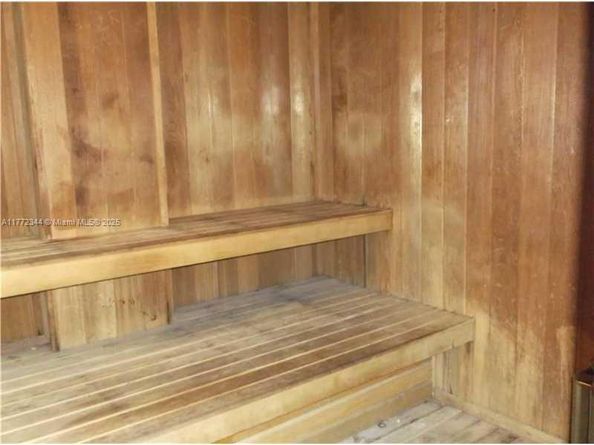 1950 S Ocean Dr 6G, Hallandale Beach FL 33009