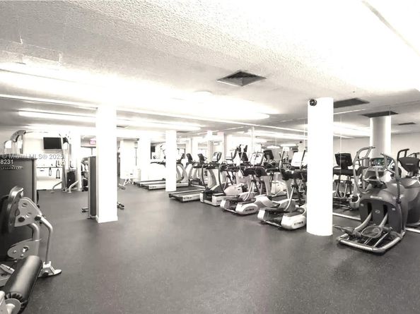 1950 S Ocean Dr 6G, Hallandale Beach FL 33009