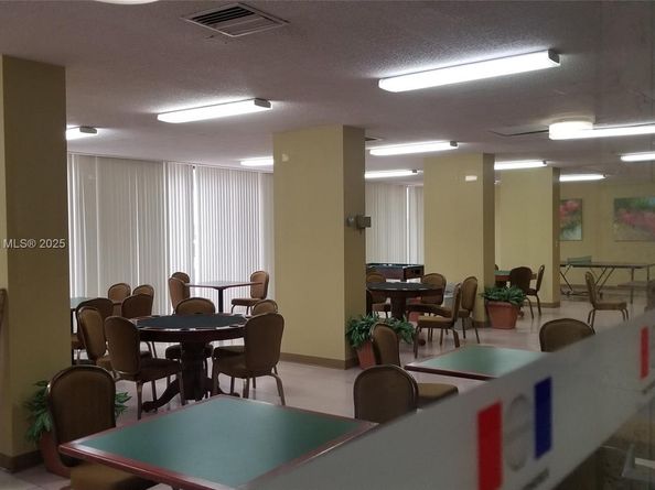 1950 S Ocean Dr 6G, Hallandale Beach FL 33009